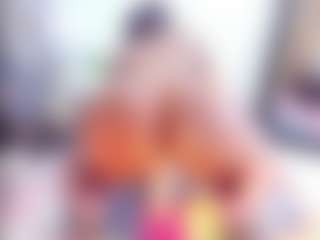 Laura Saenz's Live Sex Cam Show