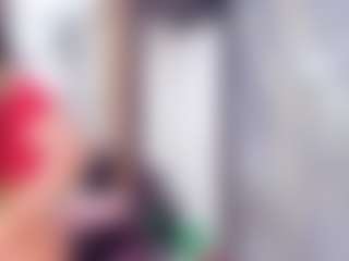 Laura Saenz's Live Sex Cam Show