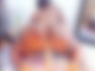 Laura Saenz's Live Sex Cam Show