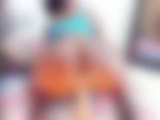 Laura Saenz's Live Sex Cam Show