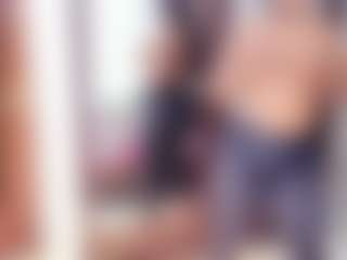 Laura Saenz's Live Sex Cam Show
