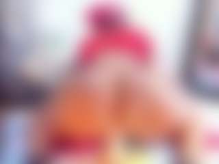 Laura Saenz's Live Sex Cam Show