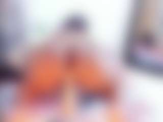 Laura Saenz's Live Sex Cam Show