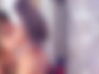 Laura Saenz's Live Sex Cam Show