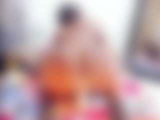 Laura Saenz's Live Sex Cam Show