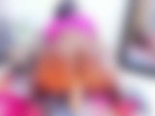 Laura Saenz's Live Sex Cam Show