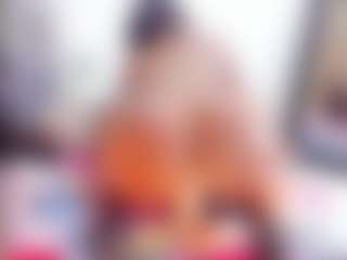 Laura Saenz's Live Sex Cam Show