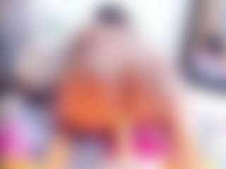 Laura Saenz's Live Sex Cam Show