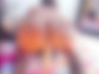 Laura Saenz's Live Sex Cam Show