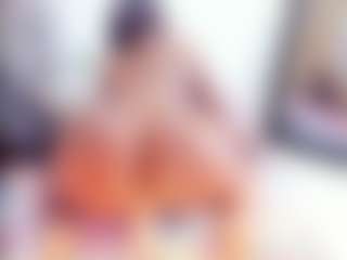 Laura Saenz's Live Sex Cam Show