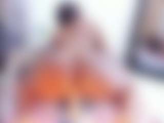 Laura Saenz's Live Sex Cam Show