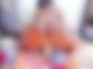 Laura Saenz's Live Sex Cam Show