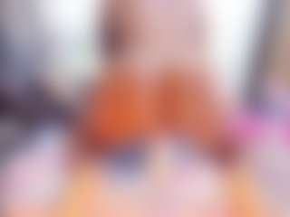 Laura Saenz's Live Sex Cam Show