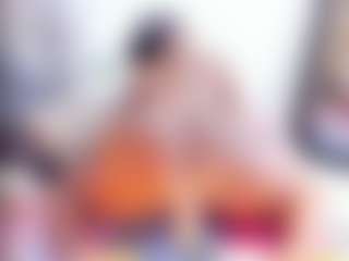 Laura Saenz's Live Sex Cam Show