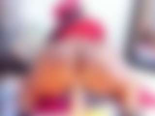 Laura Saenz's Live Sex Cam Show