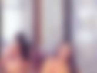 Laura Saenz's Live Sex Cam Show
