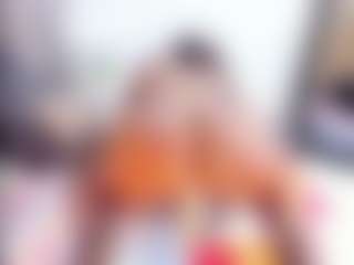 Laura Saenz's Live Sex Cam Show