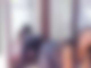 Laura Saenz's Live Sex Cam Show