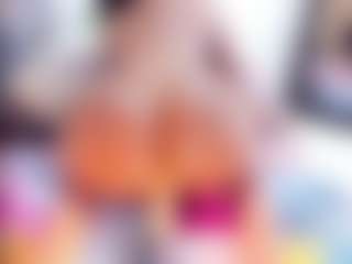 Laura Saenz's Live Sex Cam Show