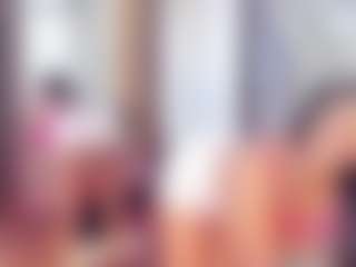 Laura Saenz's Live Sex Cam Show