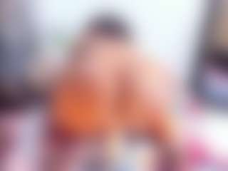 Laura Saenz's Live Sex Cam Show