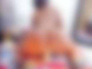 Laura Saenz's Live Sex Cam Show