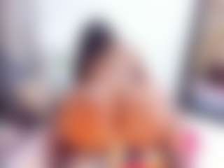 Laura Saenz's Live Sex Cam Show