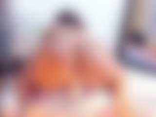 Laura Saenz's Live Sex Cam Show