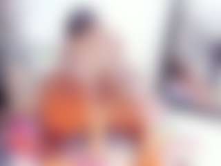 Laura Saenz's Live Sex Cam Show