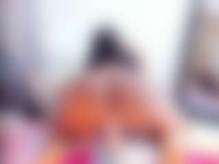 Laura Saenz's Live Sex Cam Show