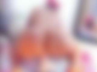 Spettacolo in cam dal vivo con Laura Saenz - Twerk su Camsoda