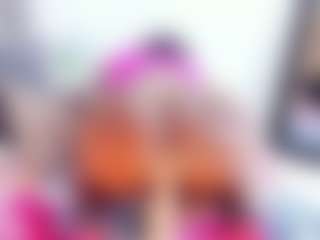 Laura Saenz's Live Sex Cam Show