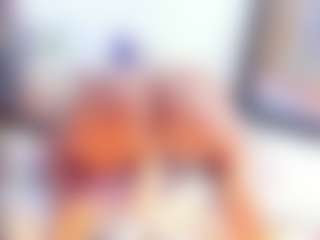 Live cam show with Laura Saenz - Ebony Toys on SinfulBabes