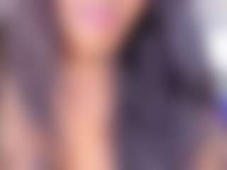 Laura Saenz's Live Sex Cam Show