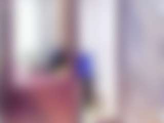 Live cam show with Laura Saenz - Hairy Pussy on StripNow