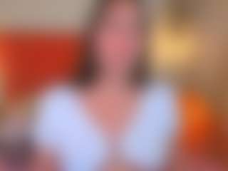Live cam show with Caandace - Facial on studioflirtlive.com