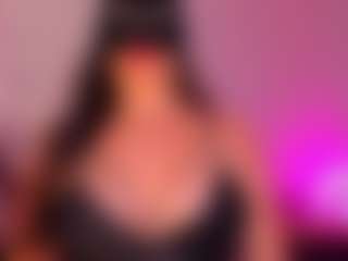 Live cam show with Caandace - Control on Camsoda