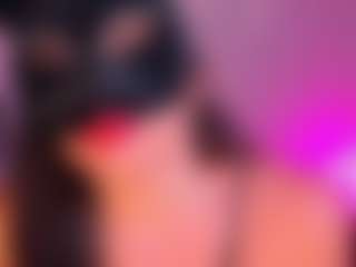 Live cam show with Caandace - Shaved Pussy on Camsoda