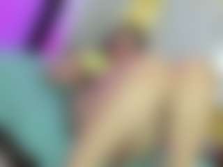 Live cam show with Dianamilf - Granny on galaxygirlnitro.com