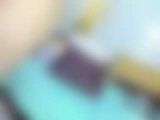 Live cam show with Dianamilf - Camel Toe on live18s.com
