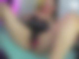 Live cam show with Dianamilf - Small Tits Mature on Strip Flash - Live Sex Shows