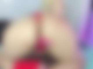 Live cam show with Dianamilf - Asian Curvy on StripNow