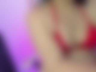 Live cam show with Dianamilf - Public MILF on livesexfox.com