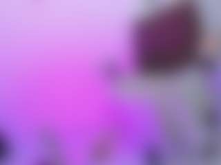 Performer in webcam MILF Dianamilf in streaming live