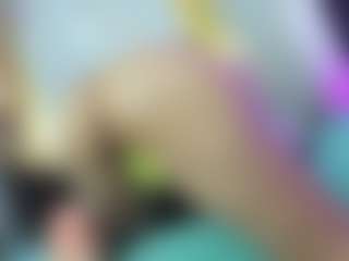 Live cam show with Dianamilf - Granny on Soda Cam