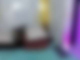 Dianamilf MILF webcam performer live streaming