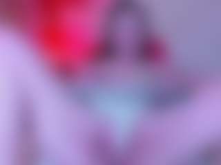 Live cam show with Dianamilf - Granny on Camsoda