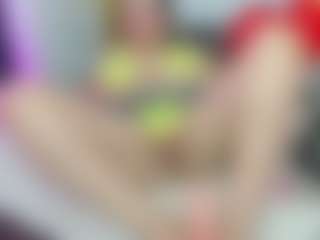 Live cam show with Dianamilf - Body Massage on Camsoda