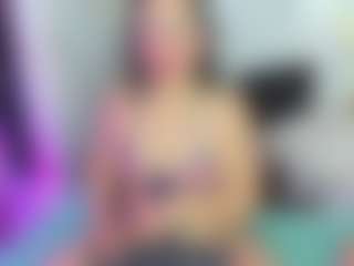 Live cam show with Dianamilf - Granny on Camsoda