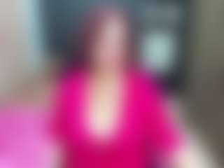 Live cam show with EllenHope - Granny on TeamSkeetLive